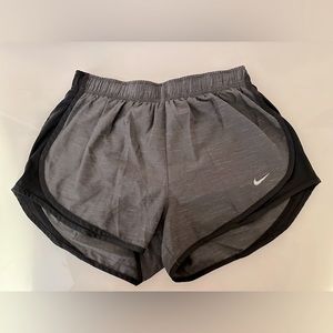 Nike Women's Dri-fit Tempo Track 3.5 Short